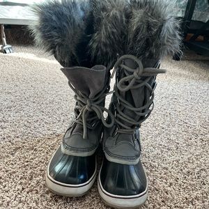 Sorel women’s winter boots size 11